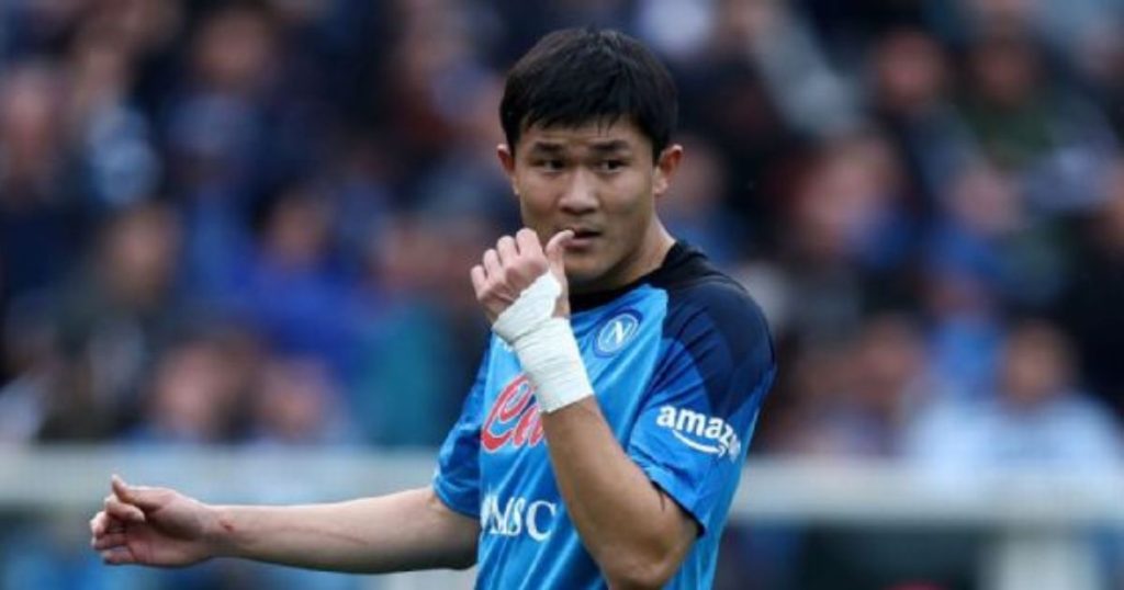 Rangkuman berita sepakbola yang menarik.